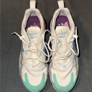 Nike Air Max 270 React in White and Teal